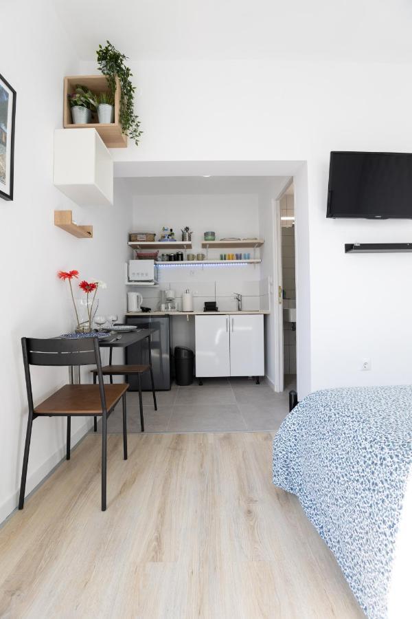 Cozy Studio, Near Airport & Sea Apartment Porto Rafti Exterior photo