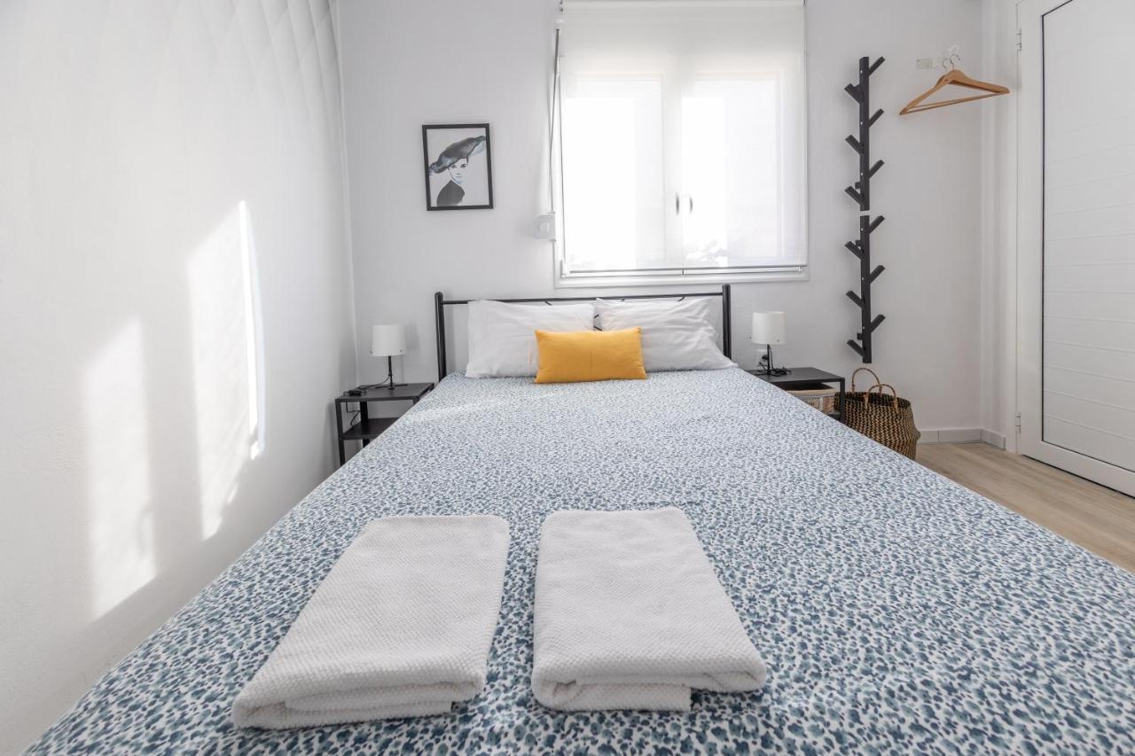 Cozy Studio, Near Airport & Sea Apartment Porto Rafti Exterior photo